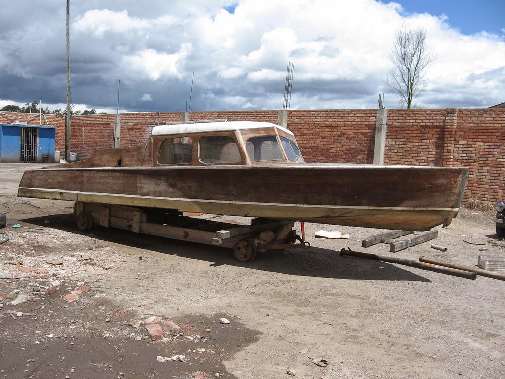 41005d1267153569-need-help-identifying-old-wooden-boat-garwood-munoz-1.jpg